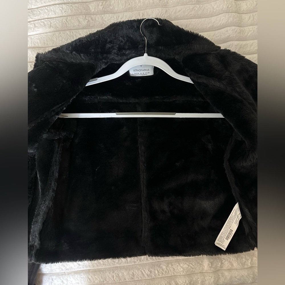 Jacket - Picture 3 of 4